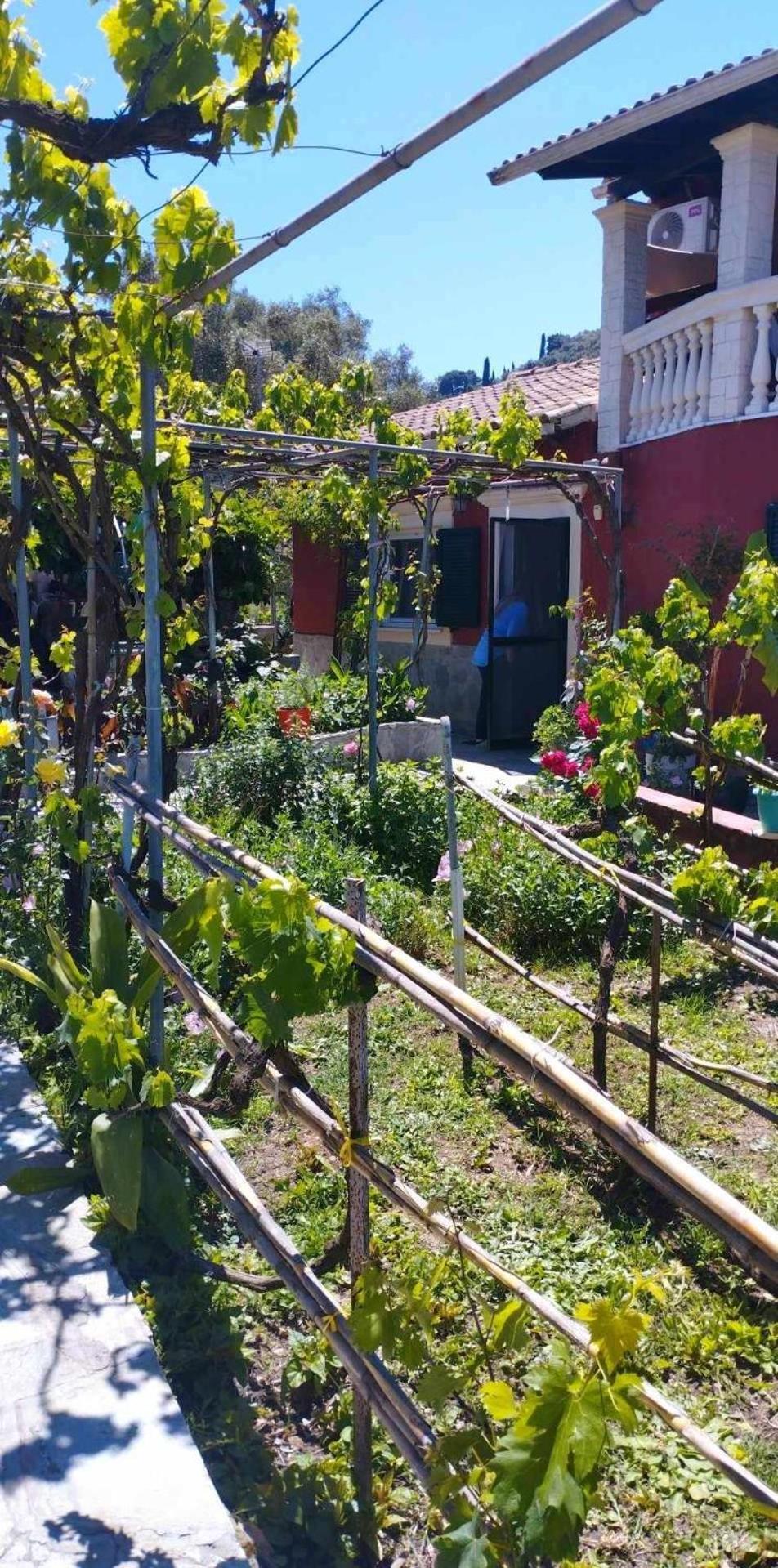 Malotu Resort Sinarádes Zewnętrze zdjęcie