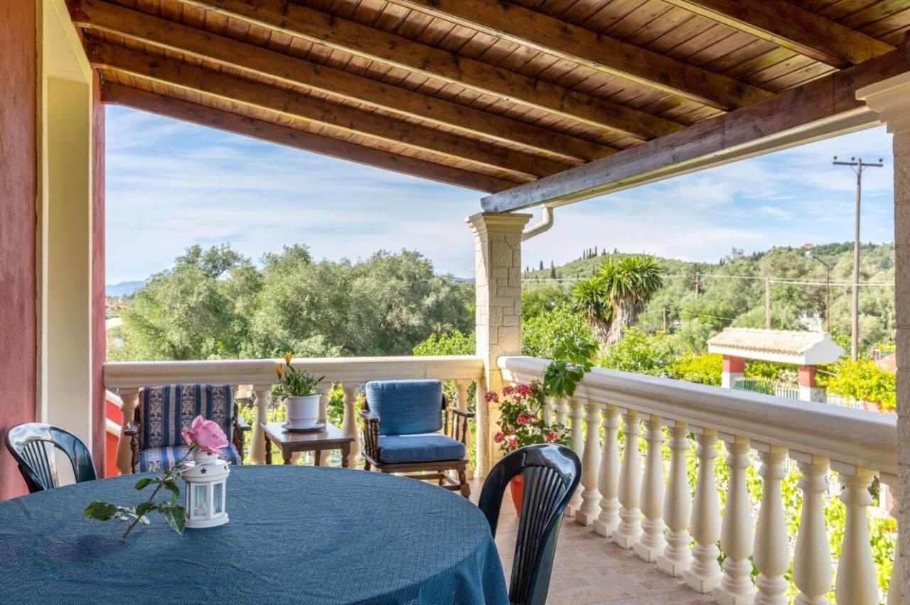 Malotu Resort Sinarádes Zewnętrze zdjęcie